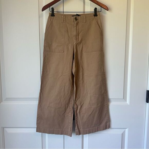 Forever 21 Size S Wide Leg High Rise Cargo Pocket Khaki Pants - Picture 2 of 4